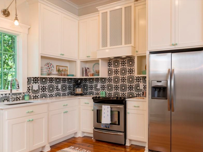 Casa Blanca Black 01 cement tile kitchen