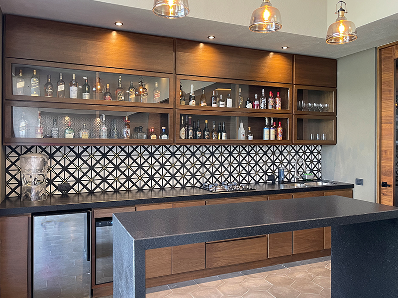 Brass Tiles in 2026: The Interior Design Trend That Turns Surfaces Into Gold
